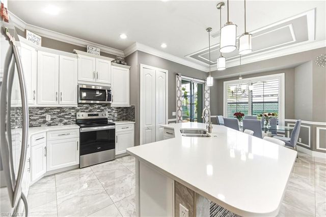 1700 43rd TER SW, Naples, FL 34116