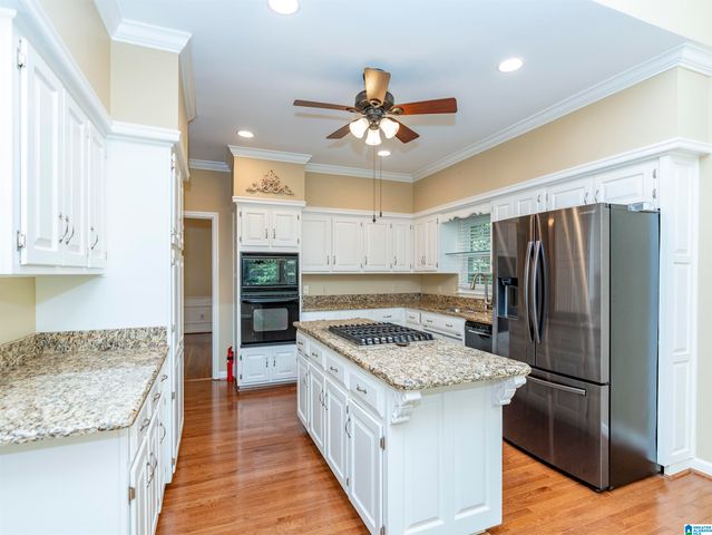 912 TALL PINES LANE, Hoover, AL 35244