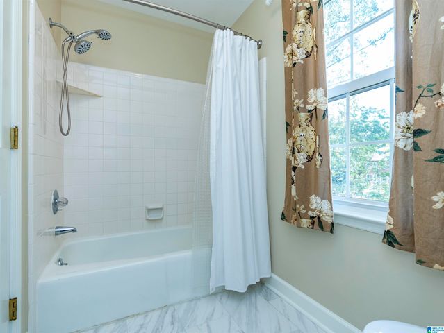 912 TALL PINES LANE, Hoover, AL 35244