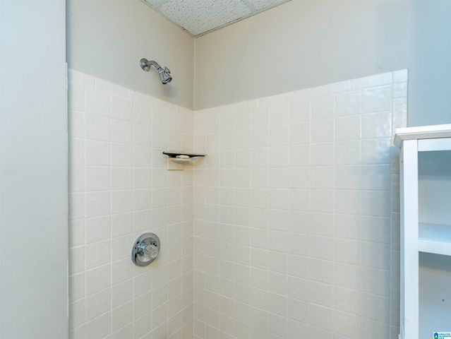 912 TALL PINES LANE, Hoover, AL 35244
