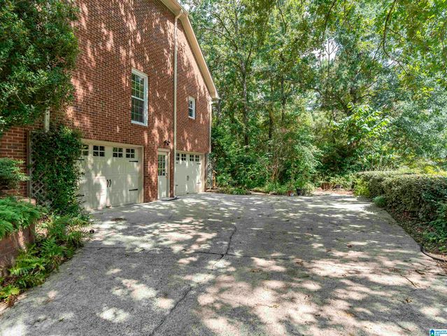 912 TALL PINES LANE, Hoover, AL 35244