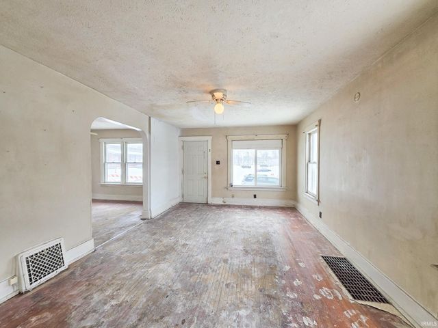 1218 Lafayette Street, Elkhart, IN 46516