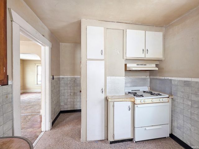 1218 Lafayette Street, Elkhart, IN 46516