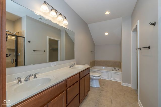 1354 Pawtucket Drive, Westfield, IN 46074