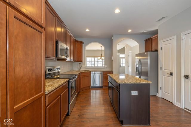 1354 Pawtucket Drive, Westfield, IN 46074