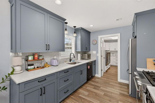 1841 KAY DRIVE, Largo, FL 33770