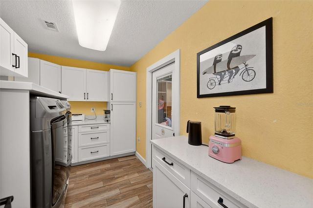 1841 KAY DRIVE, Largo, FL 33770