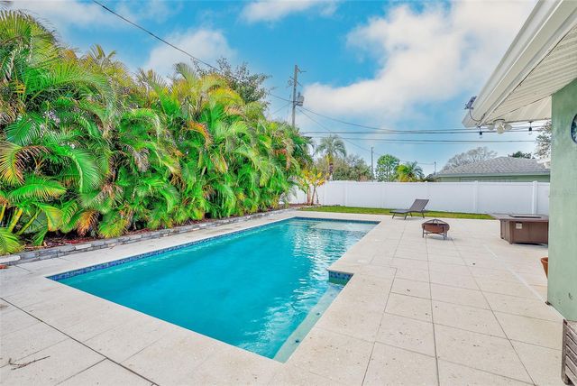 1841 KAY DRIVE, Largo, FL 33770