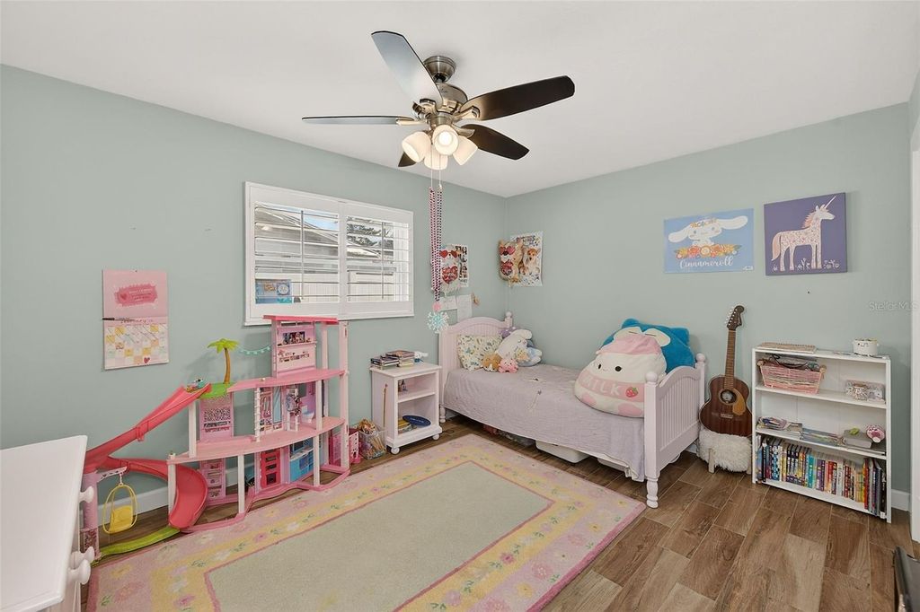 Image 21 of property listing at 1841 KAY DRIVE, Largo, FL 33770