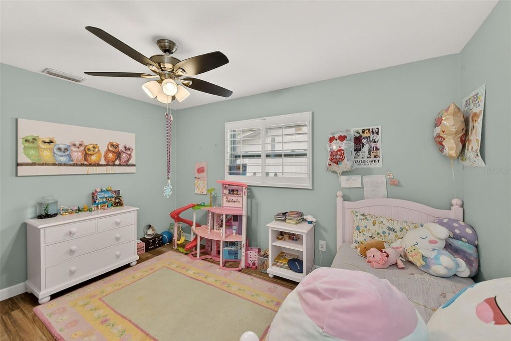 Image 22 of property listing at 1841 KAY DRIVE, Largo, FL 33770