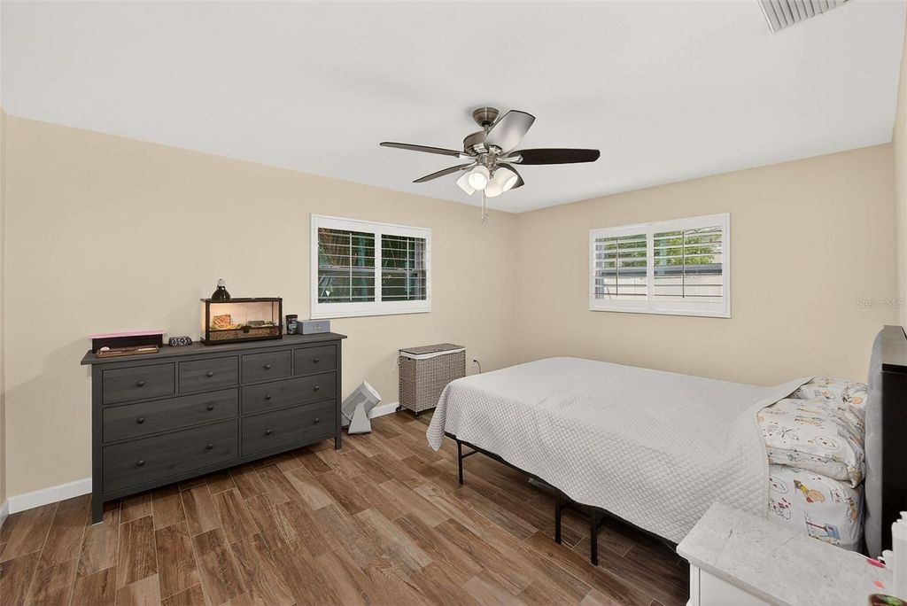 Image 24 of property listing at 1841 KAY DRIVE, Largo, FL 33770