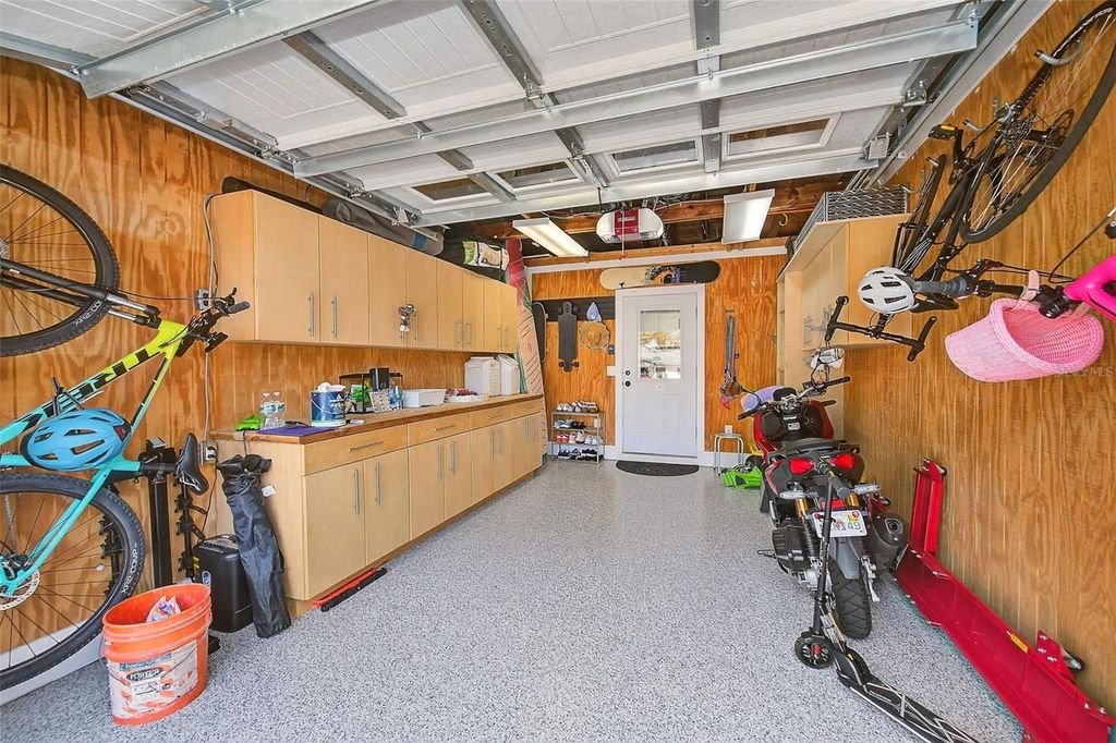 Image 29 of property listing at 1841 KAY DRIVE, Largo, FL 33770