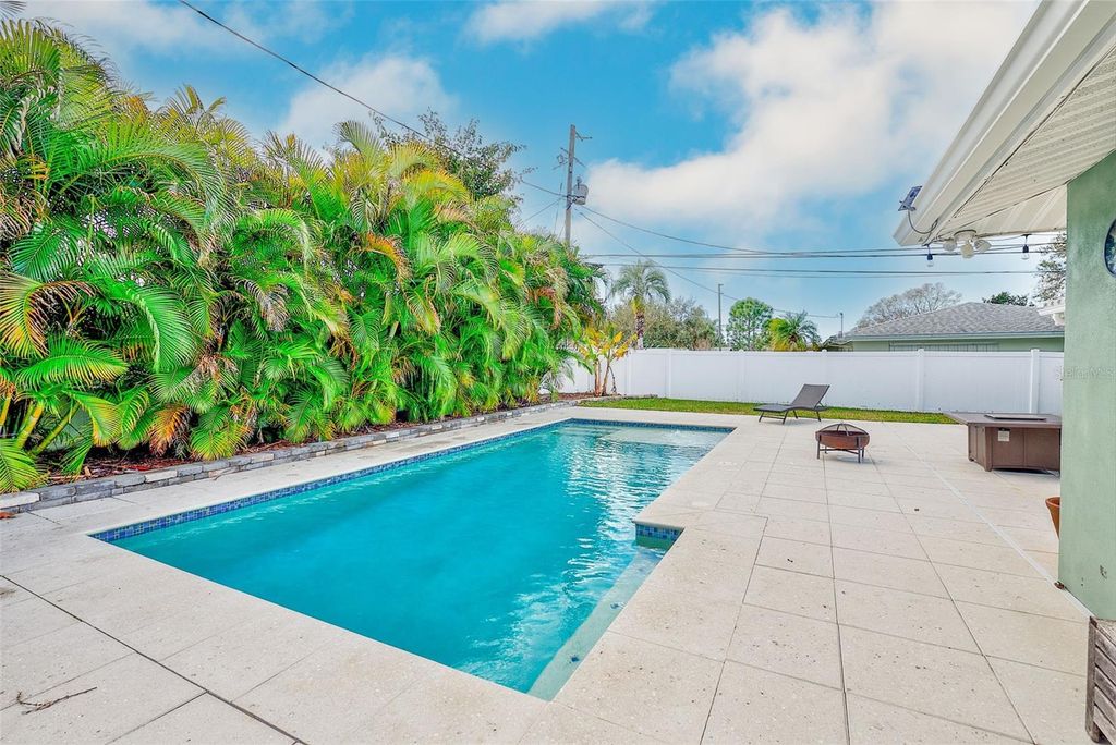 Image 35 of property listing at 1841 KAY DRIVE, Largo, FL 33770