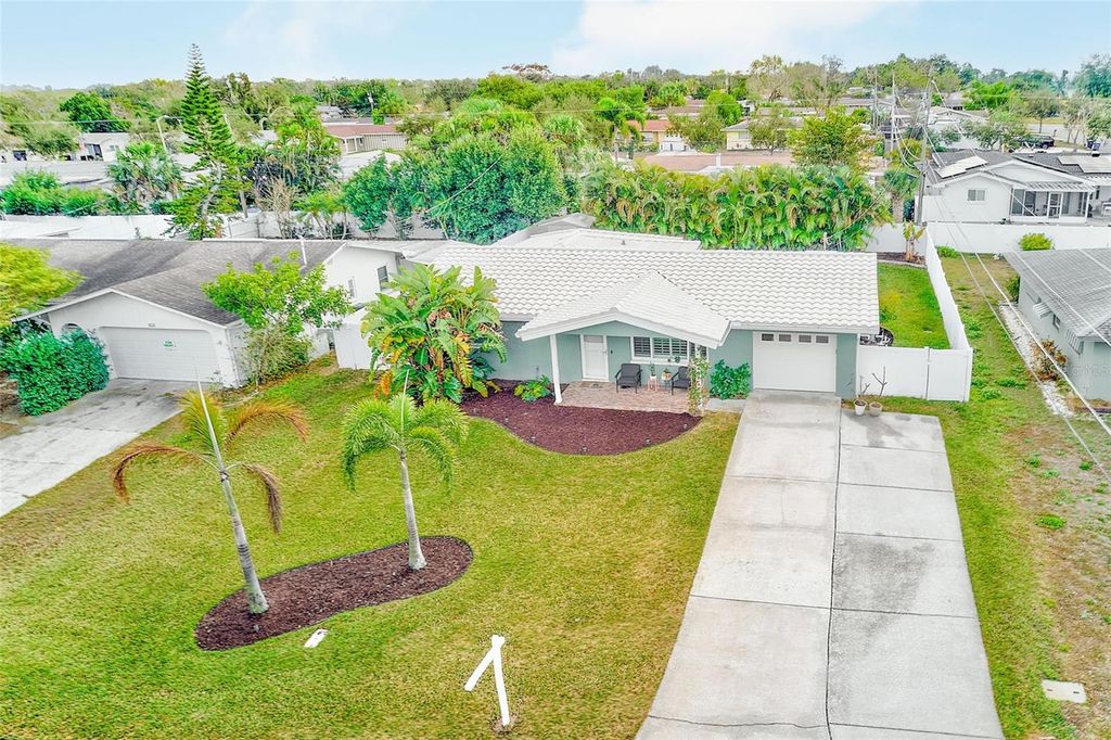 Image 41 of property listing at 1841 KAY DRIVE, Largo, FL 33770