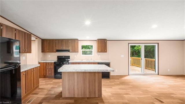 153 Mosley Loop, Madison, NC 27025