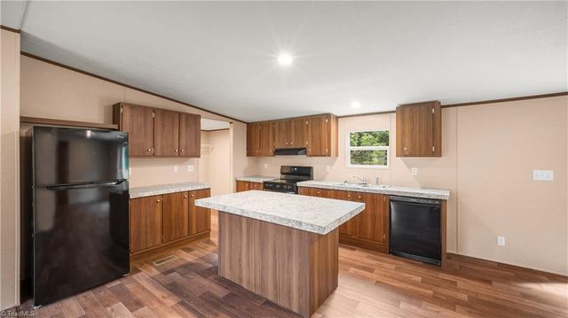 153 Mosley Loop, Madison, NC 27025