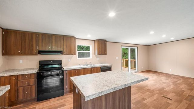 153 Mosley Loop, Madison, NC 27025