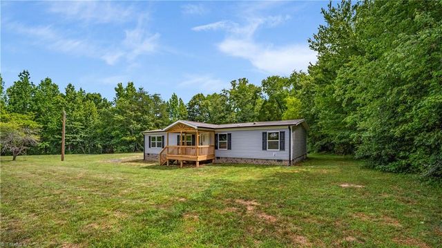 153 Mosley Loop, Madison, NC 27025
