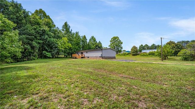153 Mosley Loop, Madison, NC 27025