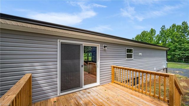 153 Mosley Loop, Madison, NC 27025