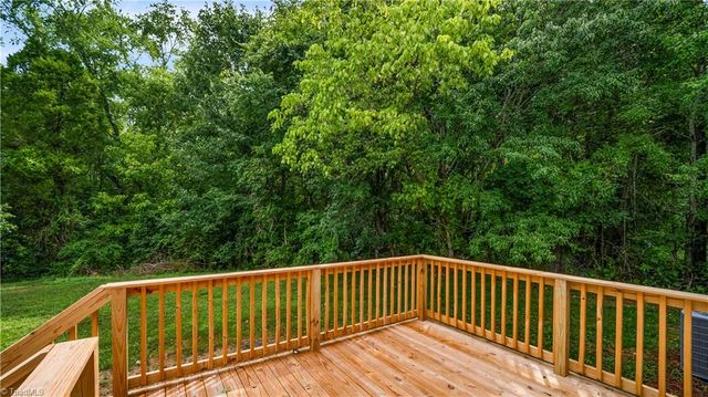 153 Mosley Loop, Madison, NC 27025