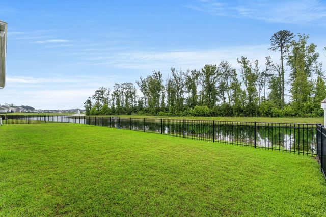 3008 Sutherland Dr., Little River, SC 29566