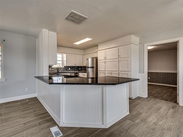 2152 NE 10th St, Blanchard, OK 73010