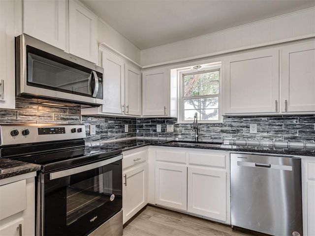 2152 NE 10th St, Blanchard, OK 73010