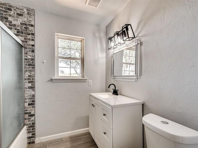 2152 NE 10th St, Blanchard, OK 73010