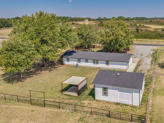 2152 NE 10th St, Blanchard, OK 73010