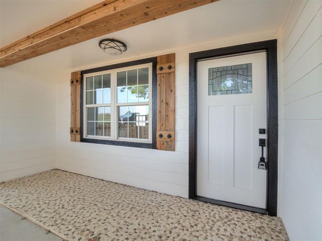 2152 NE 10th St, Blanchard, OK 73010