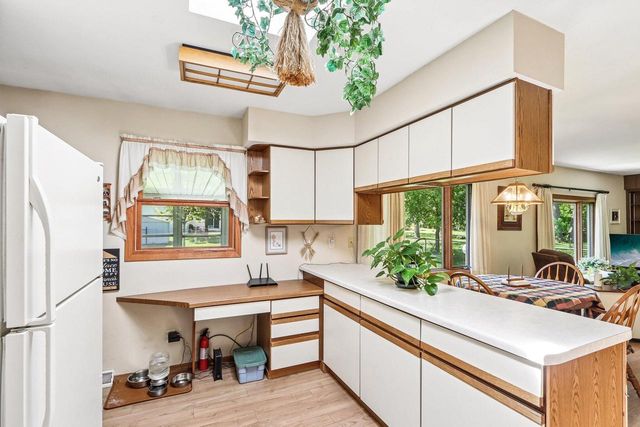 311 W 4th AVENUE, Elkhorn, WI 53121