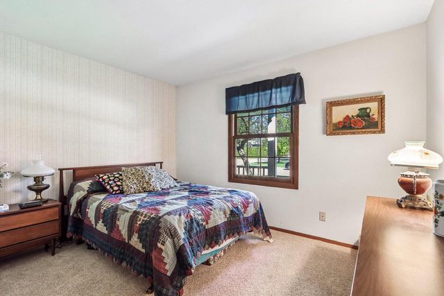 311 W 4th AVENUE, Elkhorn, WI 53121