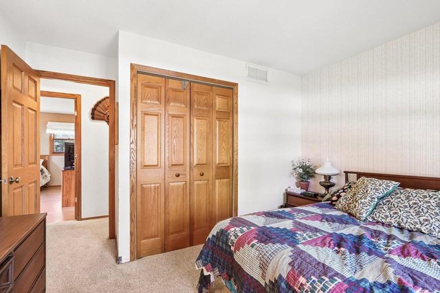 311 W 4th AVENUE, Elkhorn, WI 53121