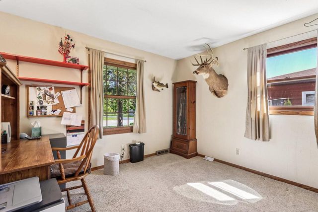 311 W 4th AVENUE, Elkhorn, WI 53121