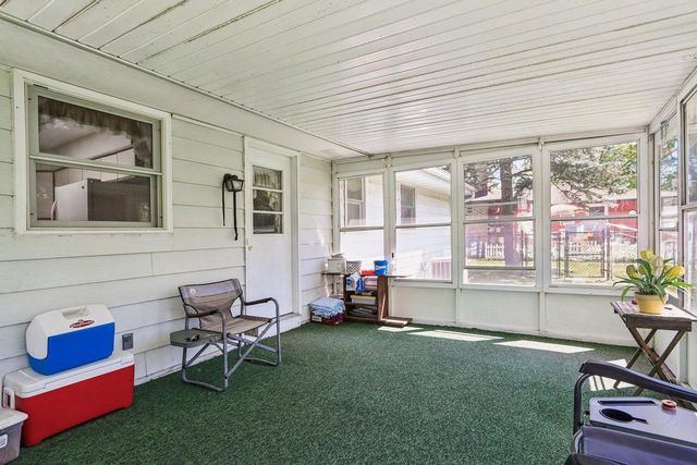 311 W 4th AVENUE, Elkhorn, WI 53121