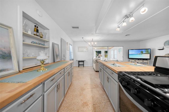 21249 HIGGS DRIVE, Port Charlotte, FL 33952