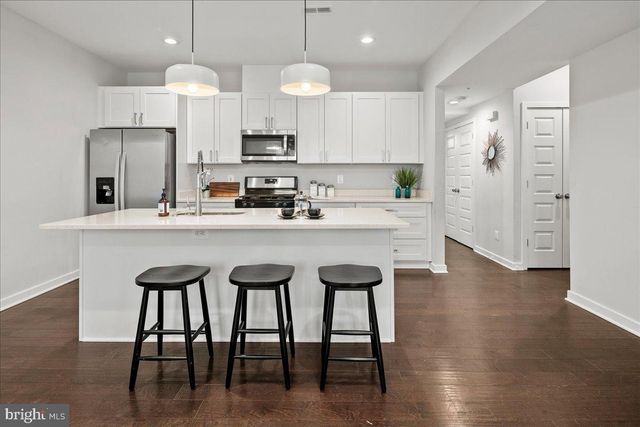 2503 BURNS ST SE, Washington, DC 20020