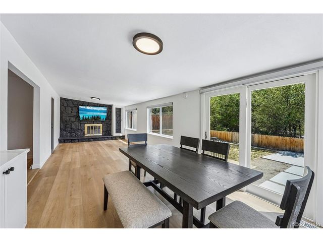 862 S Simms St, Lakewood, CO 80228