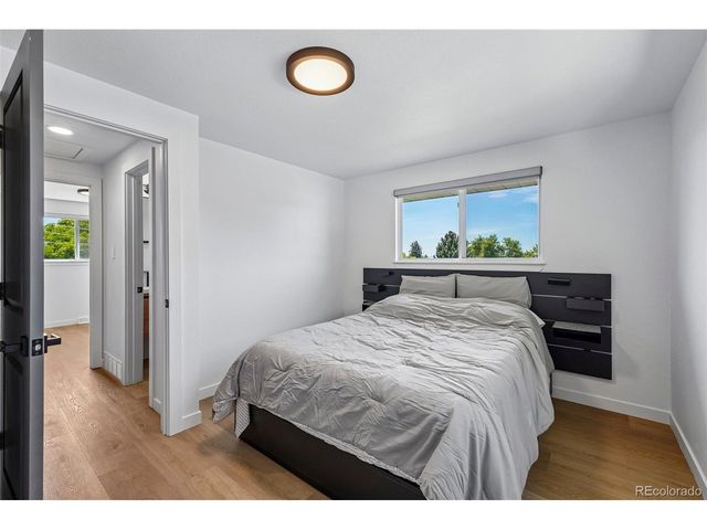 862 S Simms St, Lakewood, CO 80228