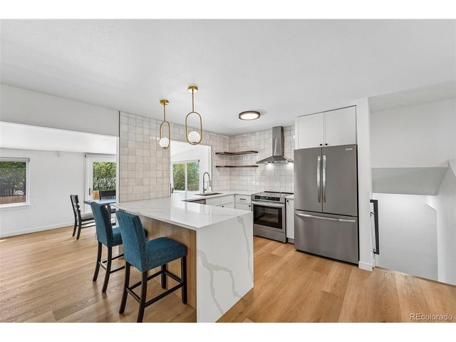 862 S Simms St, Lakewood, CO 80228
