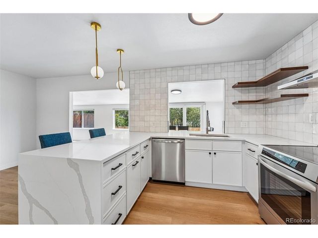 862 S Simms St, Lakewood, CO 80228