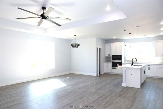 2000 Reagan Court, Bryan, TX 77802