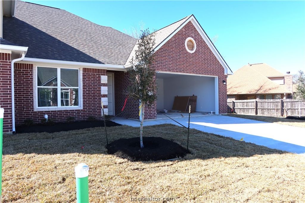 2000 Reagan Court, Bryan, TX 77802