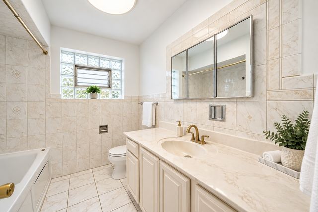 8608 W Carmen Avenue 2, Norridge, IL 60706