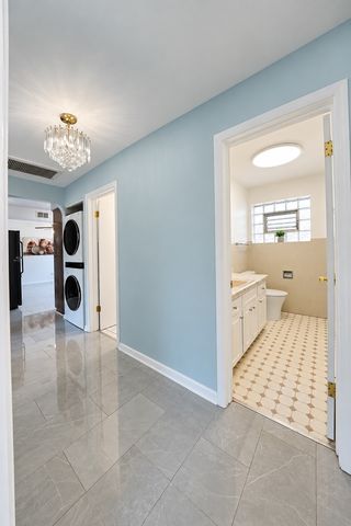 8608 W Carmen Avenue 2, Norridge, IL 60706