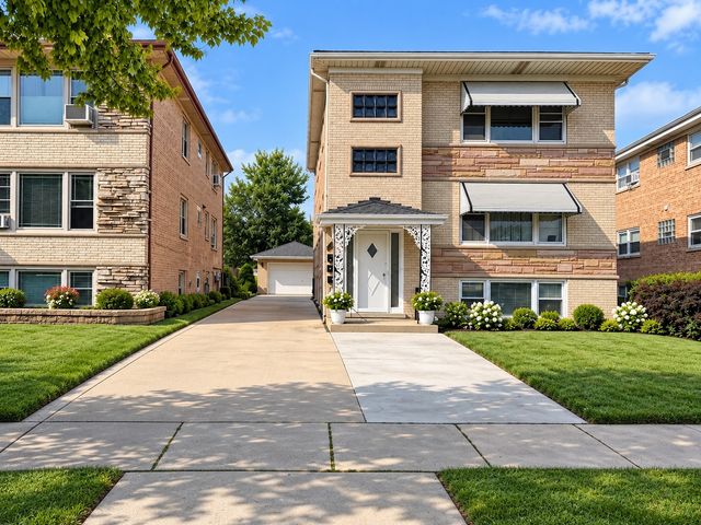 8608 W Carmen Avenue 2, Norridge, IL 60706