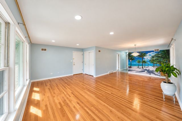 8608 W Carmen Avenue 2, Norridge, IL 60706