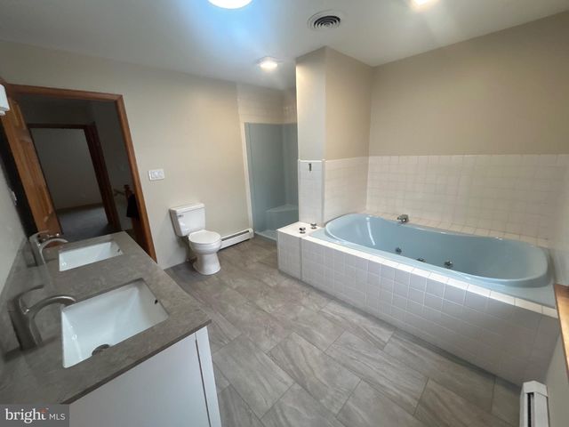 805 ANTRIM LANE, Greencastle, PA 17225