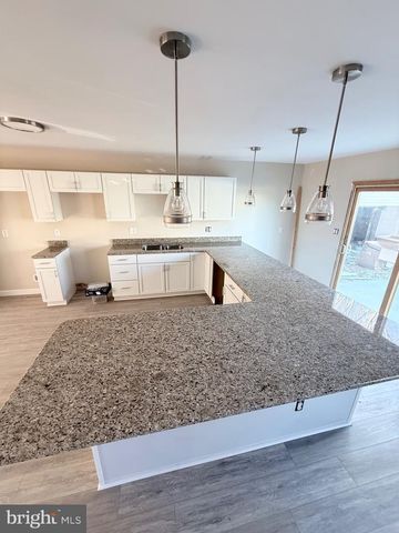 805 ANTRIM LANE, Greencastle, PA 17225